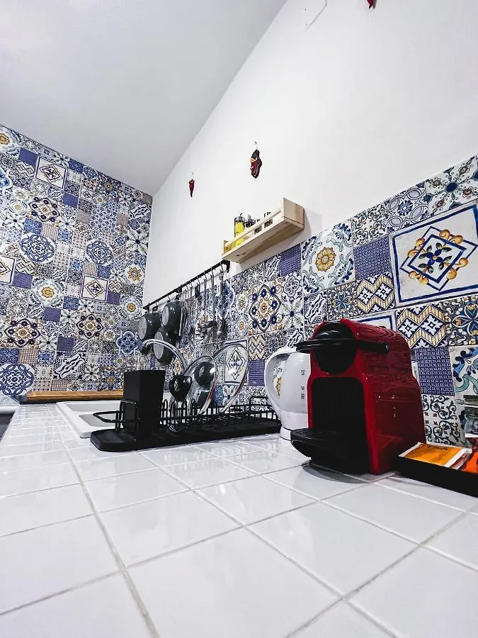 Terno Su Napoli Apartments  נאפולי